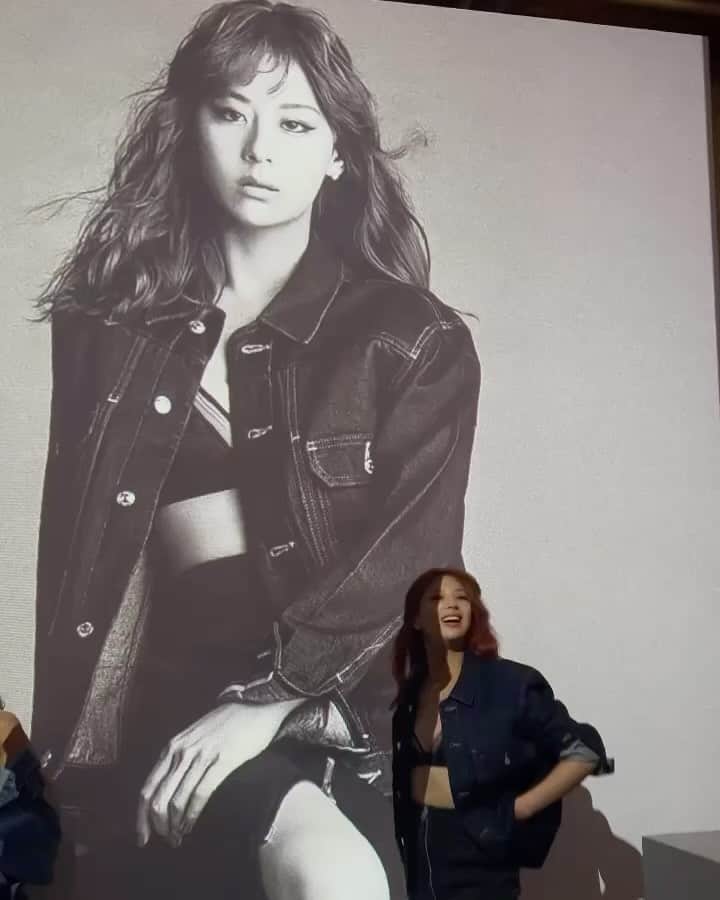 西内まりやのインスタグラム：「@calvinklein  #Calvinklein」