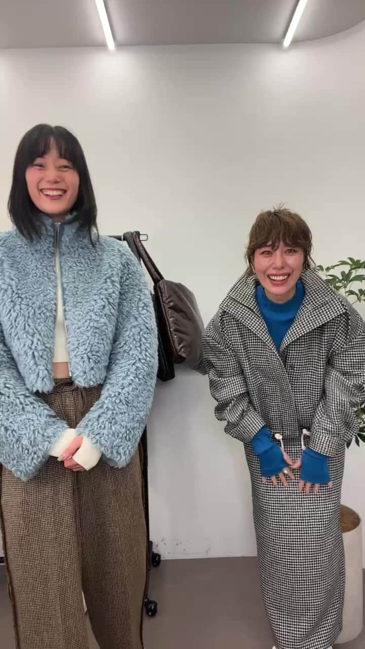 SHEL’TTERのインスタグラム：「SHEL'TTER insta live LISA 157cm / AKANE 172cm」