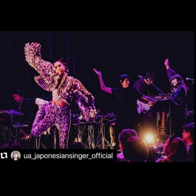 冨沢ノボルのインスタグラム：「🖤❤️🖤❤️ wonderful　time‼️ @ua_japonesiansinger_official  @ua_anniversary_official   #Repost @ua_japonesiansinger_official with @use.repost ・・・ Billboard Live 東京  秋のビルボードツアー無事完了。 大阪、横浜、東京とプレシャスな時空をありがとうございました。  Don’t think, chillax. UA Tour 2023  @shuta_nishida @chikuunikun @sudumasa @oioiiioiooi @tmknd1209 @igacco @billboardlive_tokyo @remitakenouchi @noboruok @blue_devils_picture #小田朋美#ua#ウーア」
