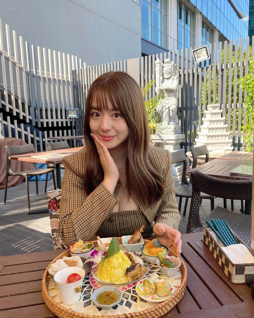 綾瀬りえのグルメインスタ