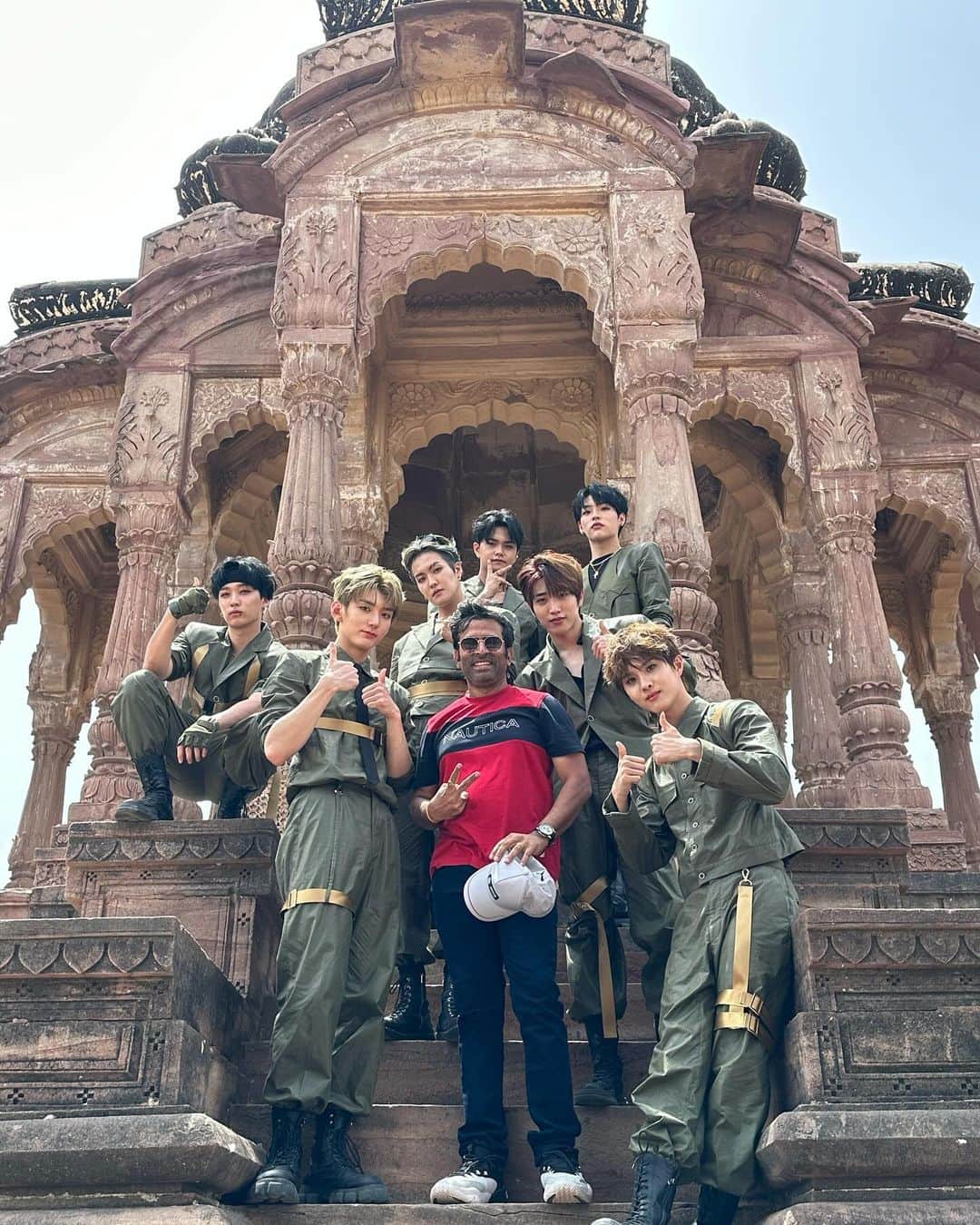 イ・サガンのインスタグラム：「Happy and excited to share that I got to work again with South Korea's popular director @leesagan for the new venture @kingdom_gfent Thank you for trusting S3 Movies.watch video on YouTube ✌️❤️ “Kingdom” ❤️」