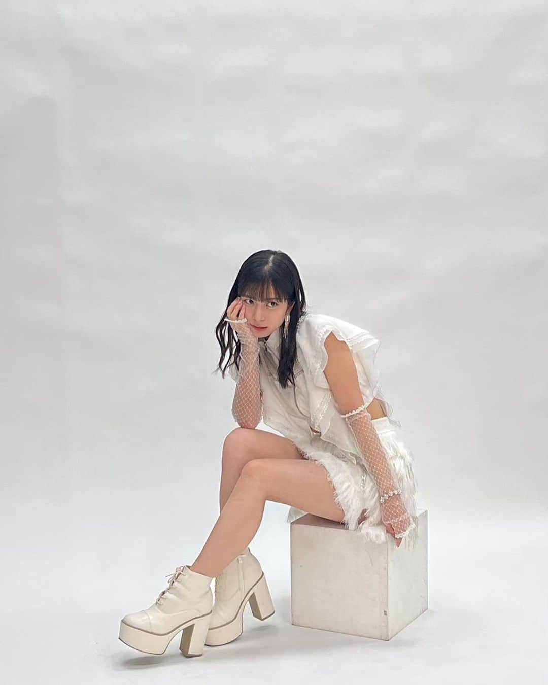 井上玲音のインスタグラム：「・ ・ 🤍🤍🤍  #えば提供 #このハッシュタグ今回だけ特別ね #井上玲音」