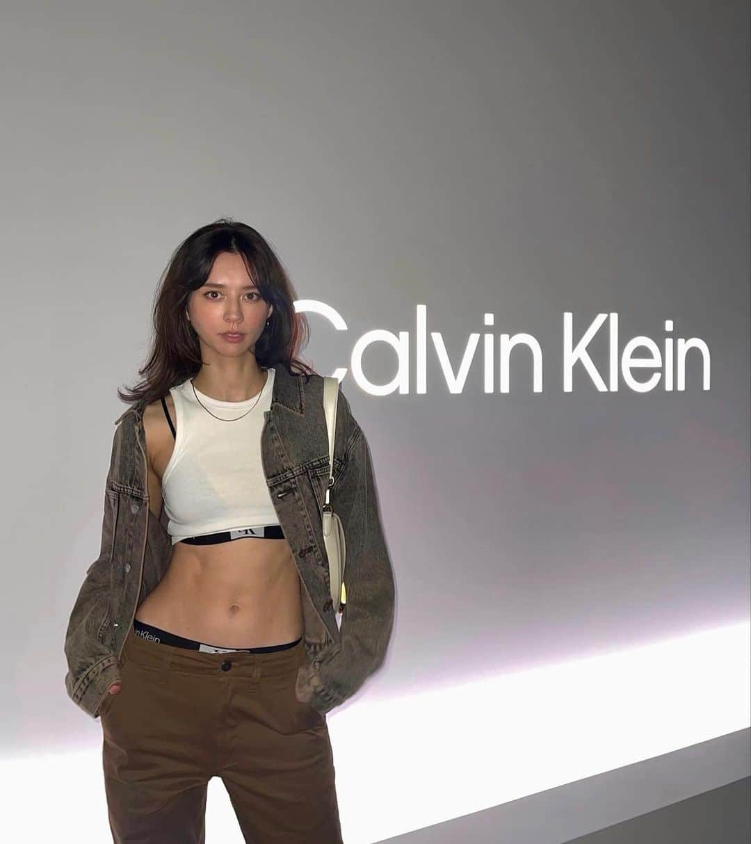 ALEXAのインスタグラム：「thank you for having me 🖤 @calvinklein #pr」