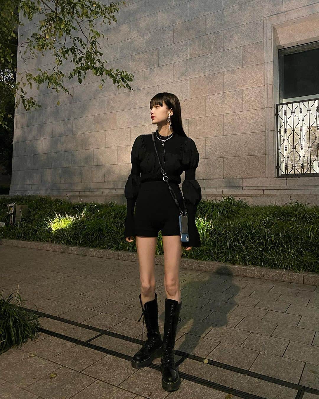 椎名伊織のインスタグラム：「🌛  ぽこぽこトップス @sorin__official  ともだちに褒められた🙂✨  #sorin #SORINstyle」