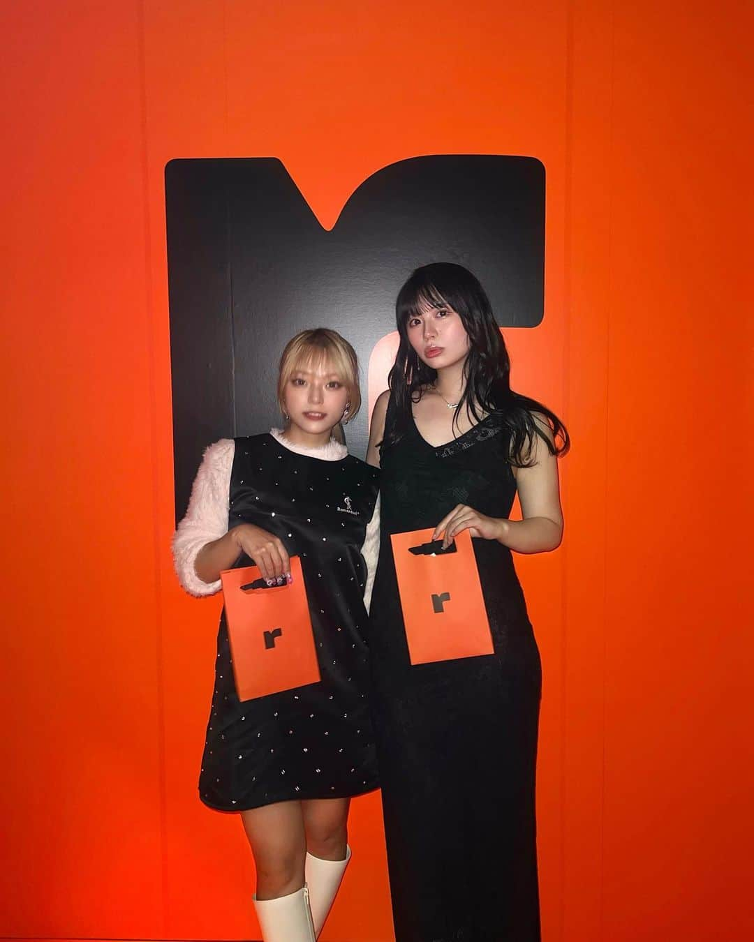 湯上響花さんのインスタグラム写真 - (湯上響花Instagram)「‪🧡‬‪ RICAFROSH NIGHT RECEPION PARTY  優香ちゃんお久しぶりに会えました🫶🏾 新たなリカフロッシュ、 ビジュカッコイイ上にカラバリが神すぎて 早速使い倒してます❤️‍🔥❤️‍🔥❤️‍🔥 #RICAFROSH #PR」10月20日 21時12分 - fantique_