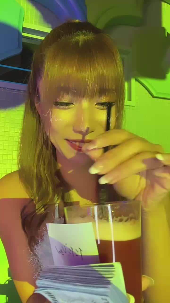 Senaのインスタグラム：「ゲリラ配信🩵ただちゃんドリンク&100リオンありがとううう🥲🫶🏽」