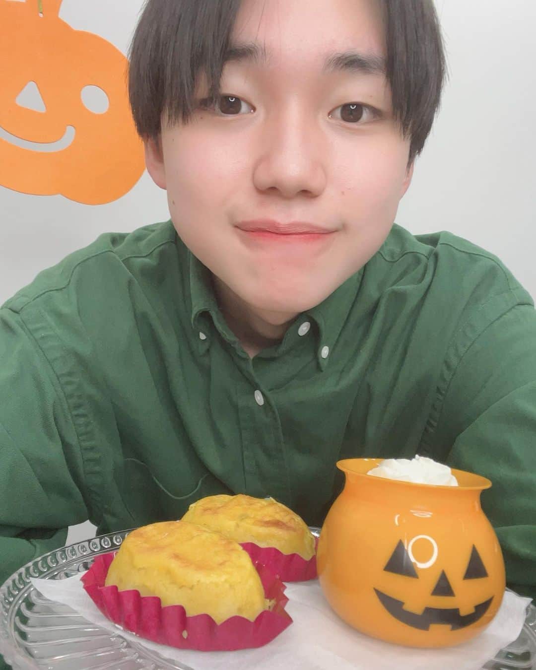 石橋陽彩のインスタグラム：「インスタライブありがとうございました〜！！！！  チャレンジ１個成功だったからスイートポテトゲット！🍠  (かぼちゃのプリンはマネージャーさんのお腹に吸い込まれていきました。食べたかった。。笑笑)」