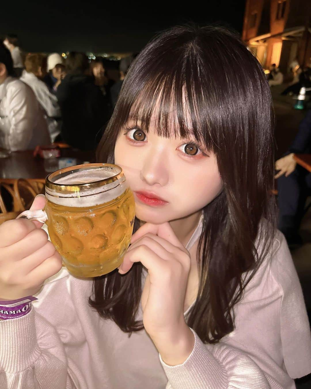 原田珠々華さんのインスタグラム写真 - (原田珠々華Instagram)「🍻✨️  ふたりで乾杯したいなあ( ᵒ̴̶̷̤ ᵒ̴̶̷̤ )✧*。  オークトーバーフェストにいってきたよ(⑉･ ･⑉)  ビール大好きだから幸でした、、   #虹のコンキスタドール  #虹コン  #黒髪  #黒髪女子 #japanese  #japanesegirl  #japaneseidol  #girl #idol  #ミディアムヘア  #地下アイドル #偶像  #偶像练习生  #雰囲気好きな人いいね  #いいね返し  #横浜  #オクトーバーフェスト  #赤レンガ倉庫  #ビール  #ビール女子」10月20日 21時38分 - harada_suzuka