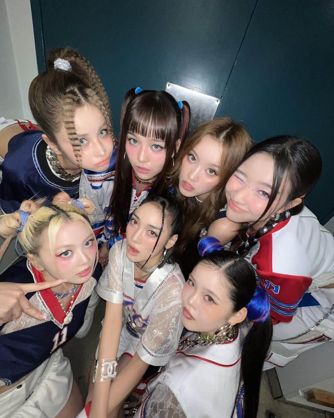 XGのインスタグラム：「We were so grateful to be able to perform in Sydney for the very first time!!🇦🇺🌟 Thank you SXSW for having us🥺🎶 Today was truly an incredible night❤️👽👀 #SXSW #XG」