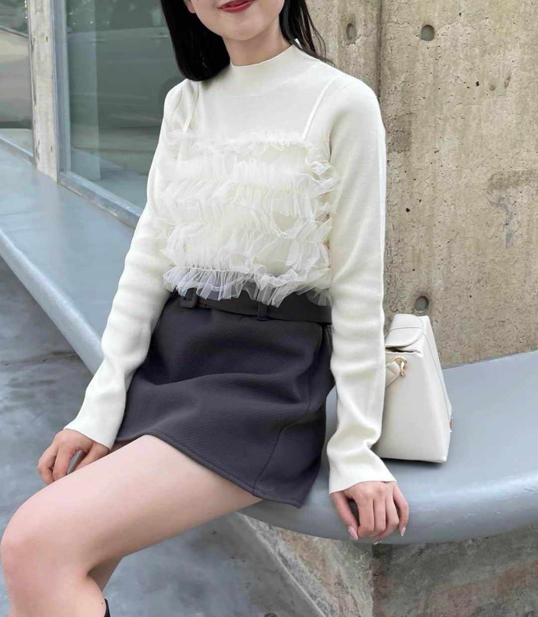 WHO’S WHO Chicoのインスタグラム：「. 【10/26(木)予約開始！】 チュールビスチェ付ハイネックニット price : ¥7,260(tax in) color :アイボリー×アイボリー ,アイボリー×グレーベージュ ,チャコールグレー×チャコールグレー ,グレー×ブラック  10/26(木) 18:00〜予約開始！ PALCLOSETでは事前に商品ページを公開中✨ ぜひお気に入り“♡“を押してお待ちください！  #Chico #SalonbyChico  #チュール  #チュールトップス  #2023aw #23aw . ※商品ページでは、遅延などの影響も考え納期を少し先に設定させていただいております。 予約商品は商品ページにて記載している納期より早いお届けになる場合がございますので予めご了承ください」