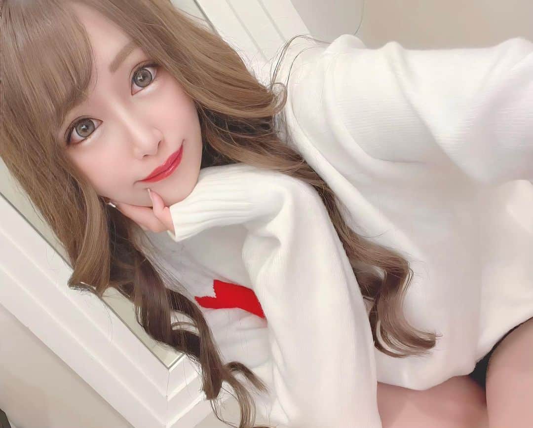 白咲まりあのインスタグラム：「写真撮らなすぎて更新できない🐷  .  #バルセロナグループ #ピーアンドジェー #札幌 #すすきの #ススキノ #キャバクラ #キャバ嬢 #キャバクラ嬢 #ニュークラブ #ニュークラ #ニュークラ嬢 #キャバ #ラウンジ #ラウンジ嬢 #ガールズバー #ホステス #すすきのキャバクラ #すすきのキャバ嬢 #すすきのグルメ #札幌旅行 #美人 #美女 #可愛い #可愛い女の子 #銀座 #六本木 #北新地 #錦 #中州 #いいね返し」