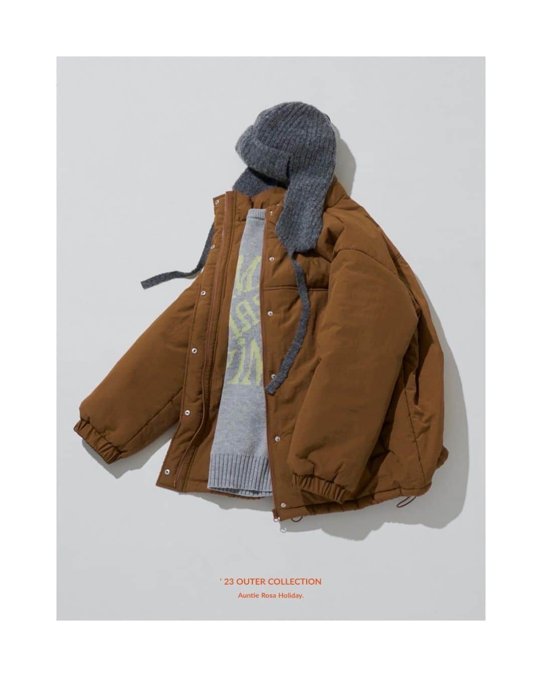 のインスタグラム：「'23 AUTUMN & WINTER ㅤㅤ #中綿オーバーサイズコート COLOR : IVORY.BLACK.CAMEL PRICE : ¥7,260 TAXIN ㅤㅤ ━━━━━━━━━━━━━━━ ㅤㅤ ※撮影環境の加工感により、実物と色味が異なる場合がございます。 実物に近い色味はZOZOTOWNページ内画像をご参照ください。  #auntierosa#arholiday#holiday#auntierosaholiday#アンティローザホリデー#ホリデー#アンティローザ#2023AW#zozotown#zozotown購入品#ファッション #ワンマイルコーデ #イエベ #ブルベ #秋コーデ #冬コーデ#シンプルコーデ#モードカジュアル #リラックス #リラックカジュアル #大人カジュアル #大人ファッション」