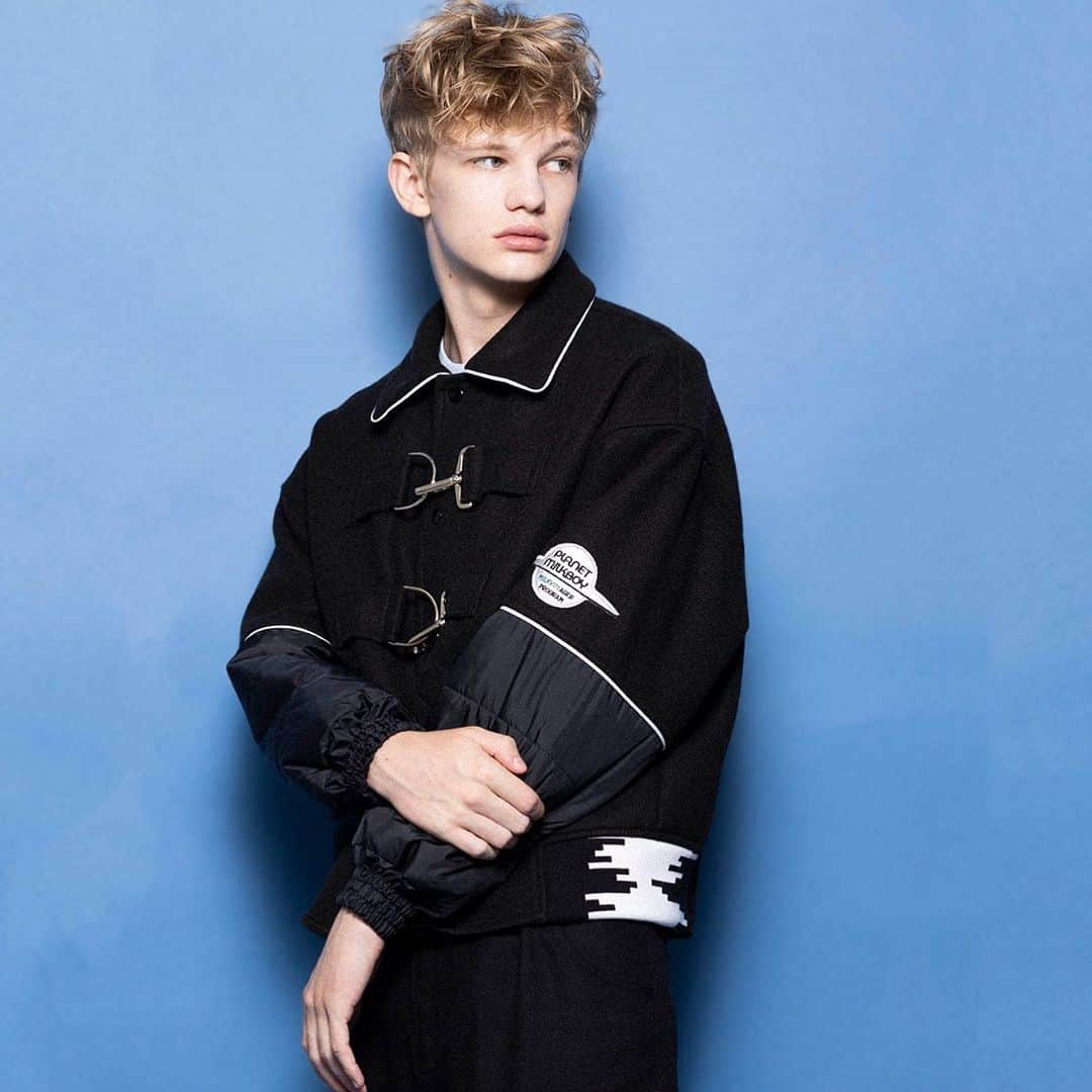 MILKBOYのインスタグラム：「MILKBOY 2023 Winter Collection🪐🚀💫  SPACE JACKET  #milkboy」