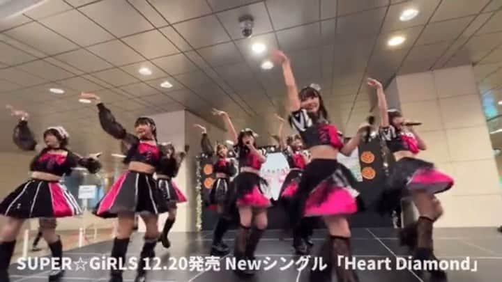 河村果歩のインスタグラム：「🌈🍒  明日はアリオ橋本にてリリイベがあります！  みんなのこと待ってるね〜💞💞  #河村果歩 #nicola #おはスタ #おはガール #かほっち #ニコラ #ニコモ #ニコラ11月号発売中 #SUPERGIRLS #スパガ #アイドル」