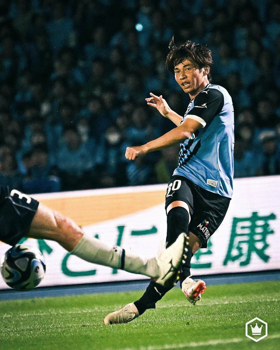 サッカーキングさんのインスタグラム写真 - (サッカーキングInstagram)「. “途中出場組“が大仕事！ 川崎Fが後半ATの2ゴールで劇的逆転勝利（2023.10.20）  📷Photo by @shimpeei（SOCCERKING）  #frontale #川崎フロンターレ #BEYOND挑みつづける #J30 #Jリーグ #JLEAGUE #J撮り #サッカーキング #サッカー #soccer #football #⚽️」10月20日 22時05分 - soccerkingjp