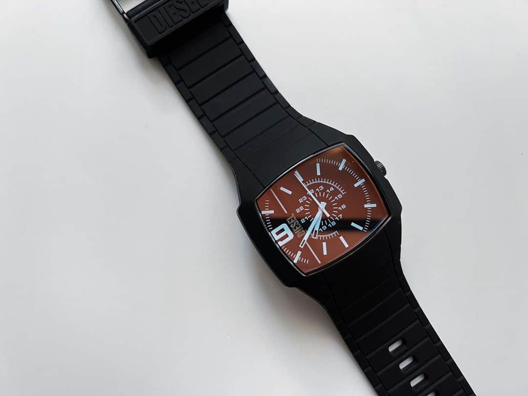 石川文菜さんのインスタグラム写真 - (石川文菜Instagram)「お気に入りに加わったDIESELの腕時計⌚️✨  #DIESEL #腕時計」10月21日 7時55分 - bun0404