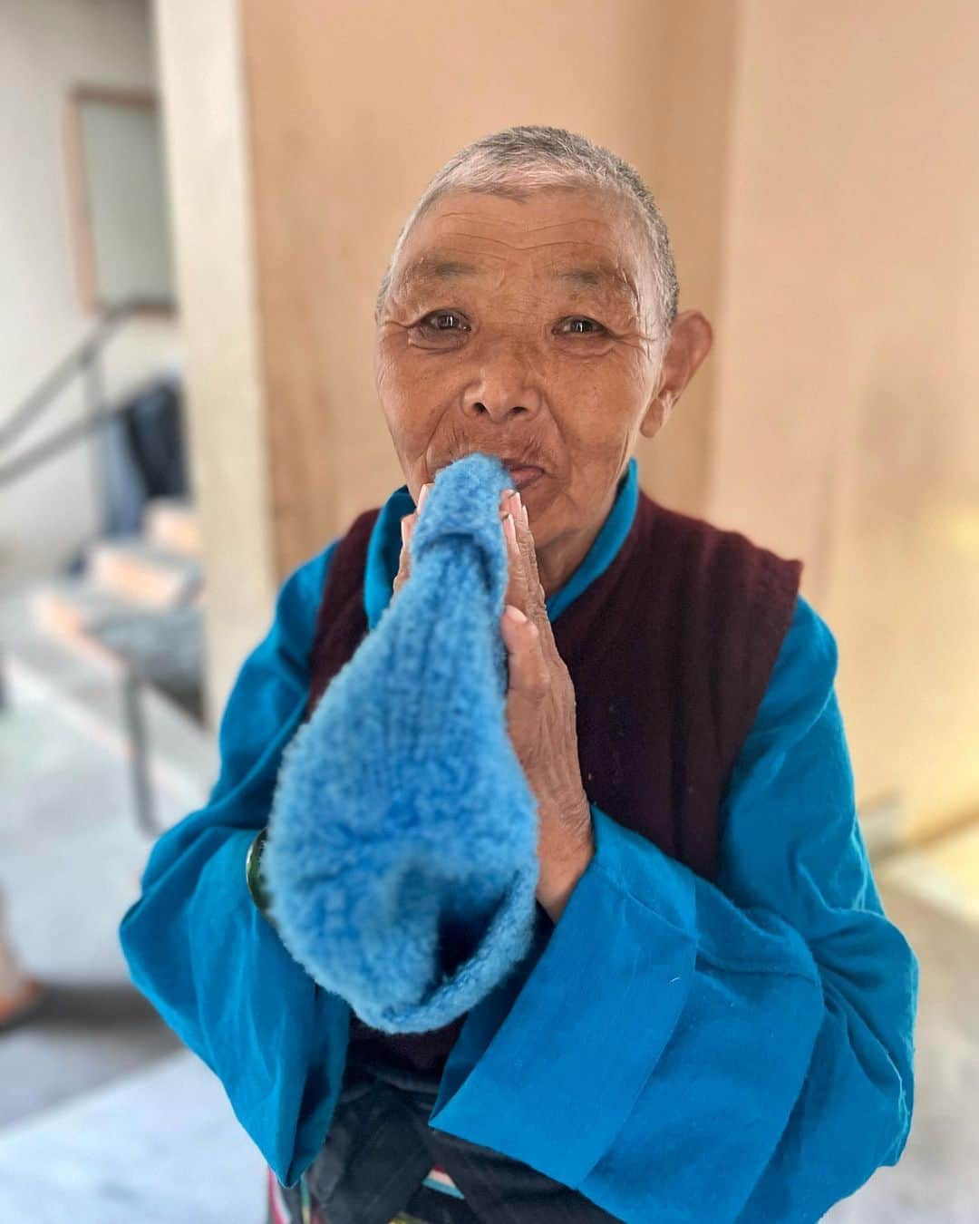 コンラッド・アンカーさんのインスタグラム写真 - (コンラッド・アンカーInstagram)「@himalayanfdn  Mission Statement  "The American Himalayan Foundation brings shelter, safety, education, health, and opportunity to people across the Himalaya."  When I first ventured to the Himalaya 35 years ago it was about me. My ego had it out to climb a fantastic line and return a different person. What that different person was surprised me. It wasn't the fluted ridges of ice that left an impression on me, it was the people that lived in the mountains. My Western view of conquering a peak was softened by the kind and generous people I met along the way. Mountains were deities, formidable and imposing. There was no need to climb.   Things changed 70 years ago with the first ascent of Everest by Tenzing Norgay and Ed Hillary.  There was a need to climb - it was income for people that a generation prior were subsistence pastoralists,  farmers and traders.  We, as climbers, benefited from the hard work that the local communities offered. Yet it came with a price. Himalayan climbing is dangerous. We, as climbers, would pay people to take on this risk.  Loss, disruption and societal consequences were part of this equation- one the Sherpa, Bhoti, Tamang and other Nepali communities did not ask for, expect or were prepared to handle.   Ed Hillary, the humble bee keeper turned global icon, used his experience to help others. In this spirit the @himalayanfdn was founded. Over the decades the Foundation has helped those in need. The marginalized people of the Himalaya are who we strive to help. The HospitalCenter for Disabled Children and the Stop Girl Trafficking are two programs the the AHF supports with partnership from Nepali doctors and clinics.   The following slides are images of gratitude. It is moments like these that keep my follow board members putting effort into make the world a better and more equitable place.  Please consider joining us for the annual in person meeting in San Francisco 26 October 2023. @kristin.harila @norbutenzing @kamiritasherpa @krakauernotwriting will be there!  If schedule and timing doesn't work, please consider a donation.   #americanhimalayanfoundation #everest70 #climbing #himalaya #dogoodwork #happiness」10月21日 8時40分 - conrad_anker