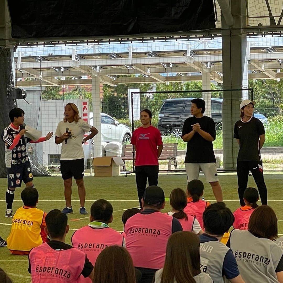北澤豪のインスタグラム：「一般社団法人 日本CPサッカー協会主催による インクルーシブフットボールクリニックと 特定非営利活動法人 CPサッカー＆ライフ エスペランサ主催の ユニバーサル  フットボールジャムが J-GREEN堺で行われました。  「CPサッカー」とは 「脳性まひ者7人制サッカー」として、国内では通称「CPサッカー」と呼ばれています。」