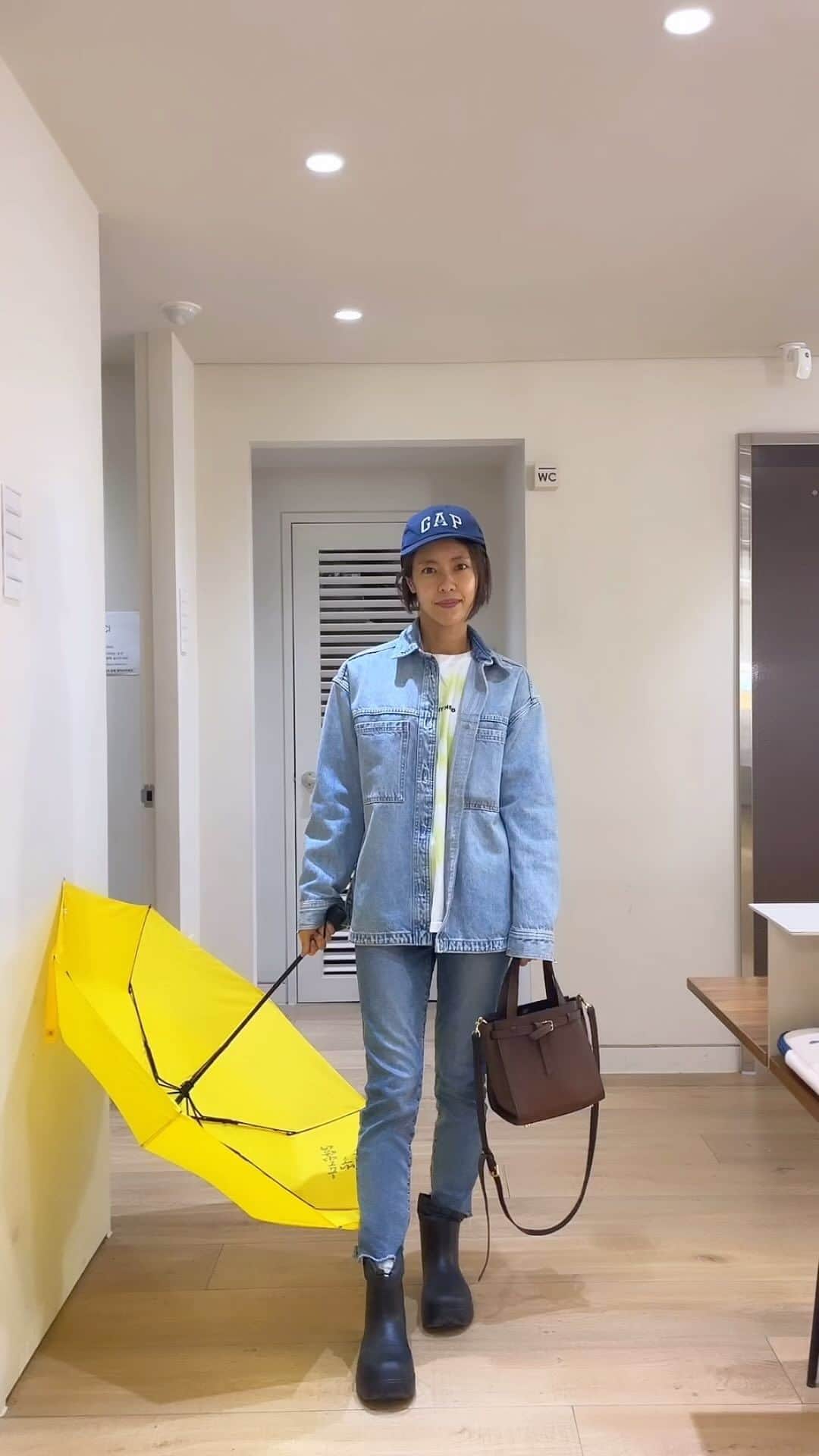 イ・ユンジのインスタグラム：「황금촬영상시상식#231019#엄마의본캐모드」