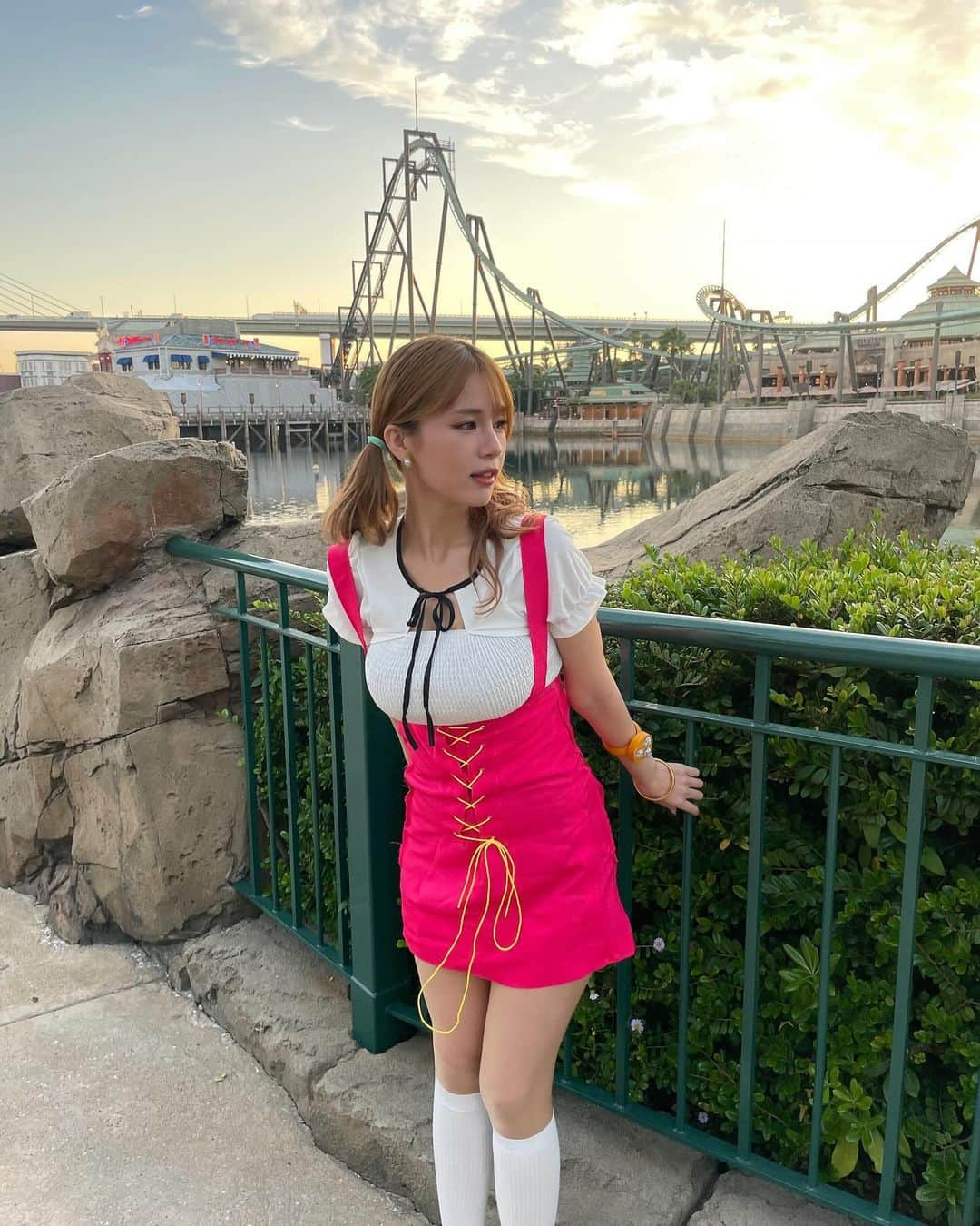 AOIさんのインスタグラム写真 - (AOIInstagram)「幸せパンチ！！🍊🧡 @onepiece_staff  . . . . . . . #コスプレ #コスプレ女子 #コスプレ写真 #ワンピース #ワンピースコスプレ #ナミ #ナミコスプレ #ユニバ #ユニバコーデ #ユニバーサルスタジオジャパン #usj #usjコーデ #usjハロウィン #ハロウィン #ハロウィンコスプレ #ハロウィン仮装 #ナミコス #onepiece #onepiecefan #원피스 #나미 #할로윈 #할로윈코스튬 #할로윈의상 #유니버셜스튜디오재팬 #halloween #halloweencostume #halloween🎃 #usjワンピース #ユニバ写真部」10月21日 0時43分 - 0514page