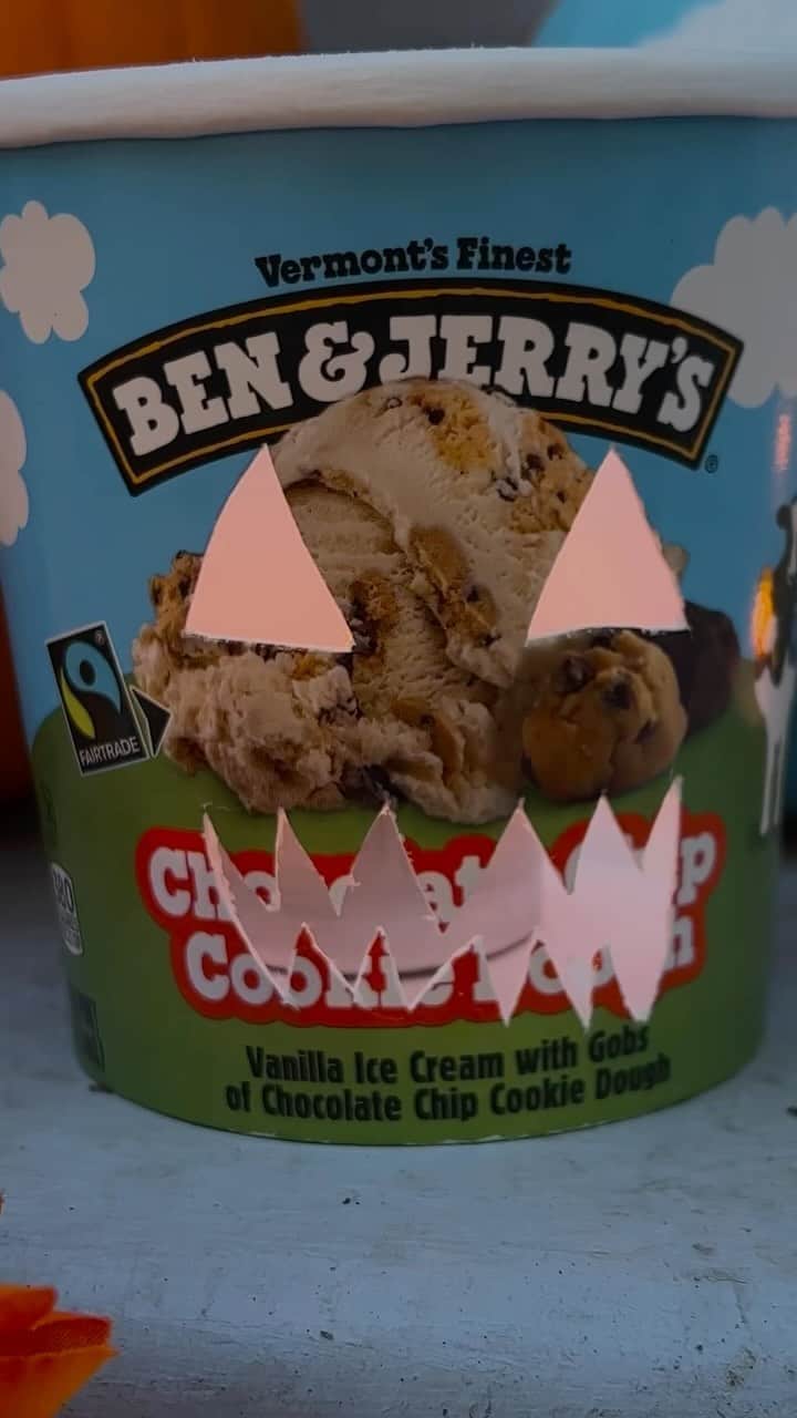 Ben & Jerry'sのインスタグラム：「Because an empty pint is literally the scariest thing we can think of. 🎃 #halloween #benandjerrys #icecream #halloweencraft #pintolantern」