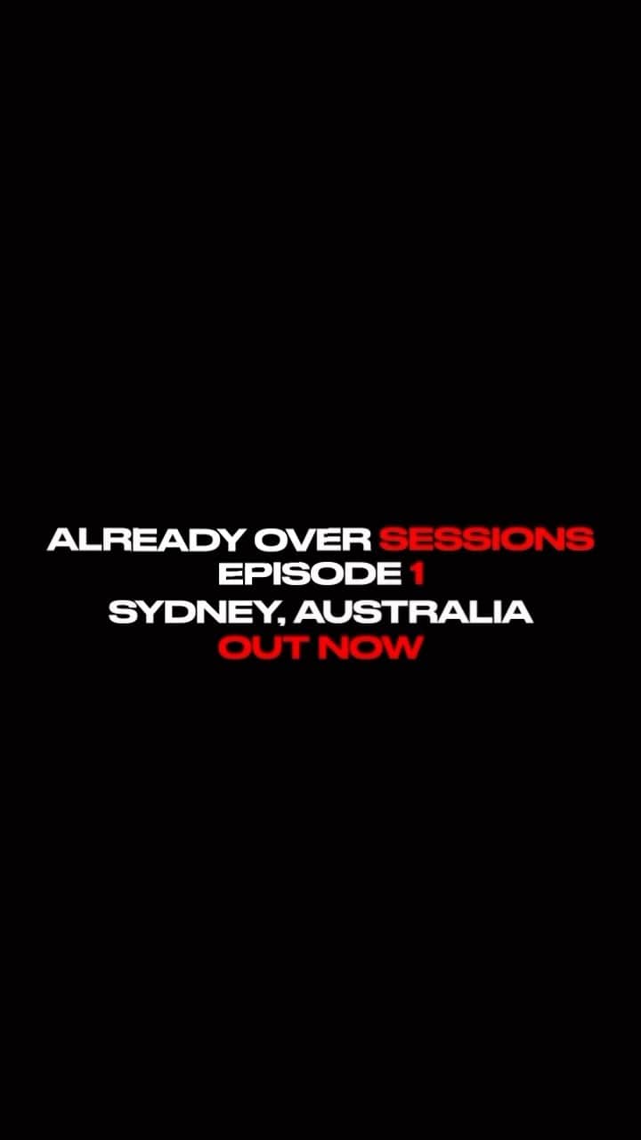 マイク・シノダのインスタグラム：「Meet the talented musicians who joined me for #AlreadyOverSessions in Sydney. I had a chat with @bonatlantic, @danfaznari, @tashwolf, @misterba5s, and @mitchellblack11 to look back on how it all came together. Watch it now on YouTube (link in bio)」