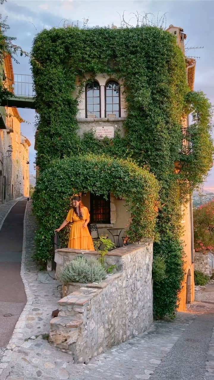 BEAUTIFUL HOTELSのインスタグラム：「@herenow.wherenext just found a hidden gem in Saint Paul de Vence, France! 🇫🇷 This 12th-century apartment on Airbnb is a slice of heaven in a medieval village. ☀️ It’s even been featured in Condé Nast Traveler. Cozy nights by the fireplace, ancient wooden beams, and stunning views await! ✨  📽 @herenow.wherenext 📍 La Miette, Saint Paul de Vence, France 🎶 ebbamusic - The Oh Hellos - Soldier, Poet, King」