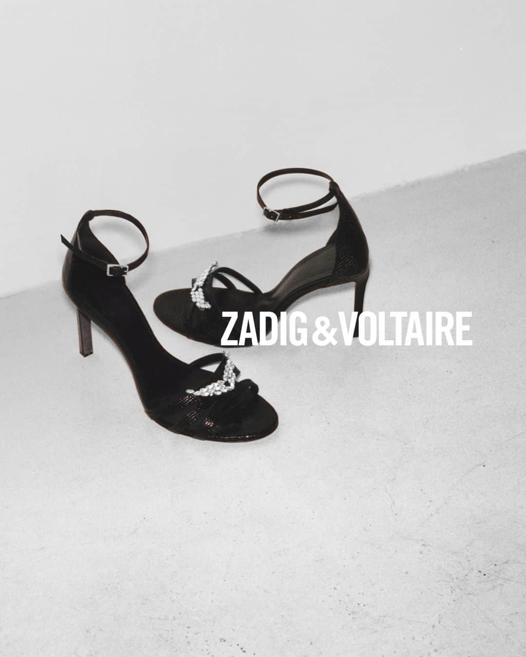 ザディグ エ ヴォルテールのインスタグラム：「Walking through the season confident of what is to come.⁣ ⁣ #zadigvoltaire #zadigetvoltaire」