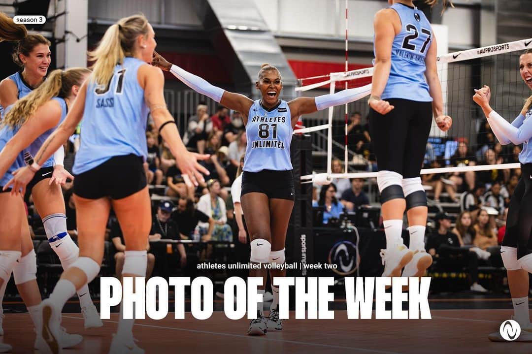 ベタニア・デラクルスのインスタグラム：「The official photo of Week 2 ⭐️  #AUVB | 📸 @jadehewittmedia」