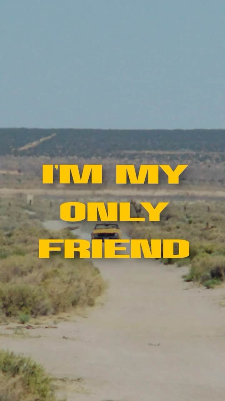 ディロン・フランシスのインスタグラム：「“I’m My Only Friend” music video in fulllllll right here for your viewing pleasure」