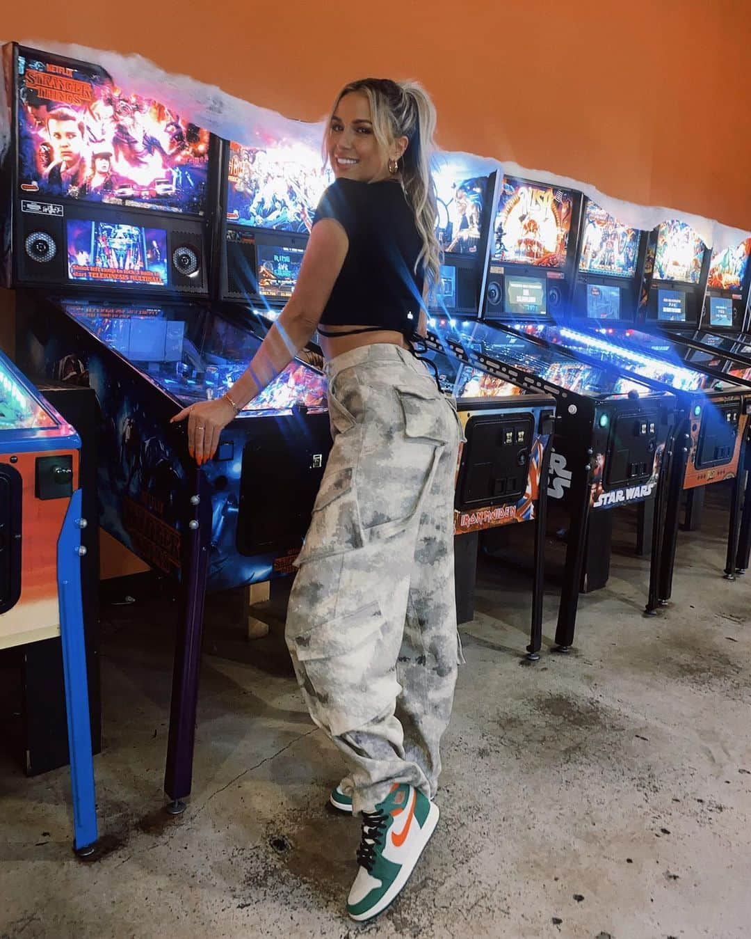 Daniella Graceさんのインスタグラム写真 - (Daniella GraceInstagram)「happy place 👾🎮」10月21日 2時45分 - daniellagrace