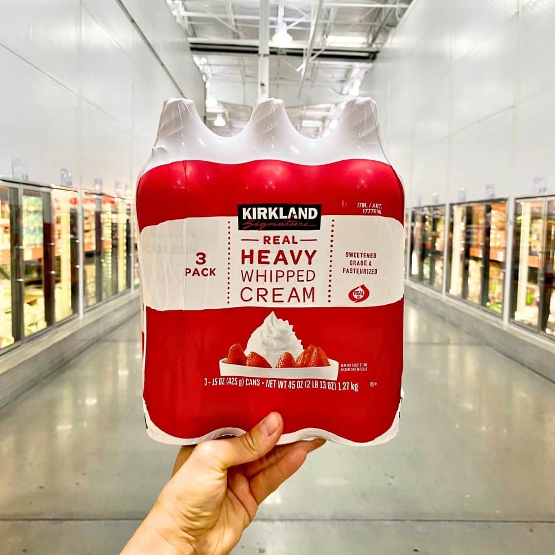 Costcoのインスタグラム：「In time for topping those holiday pies, Kirkland Signature introduces the new Heavy Whipped Cream 3-pack. 🥧」