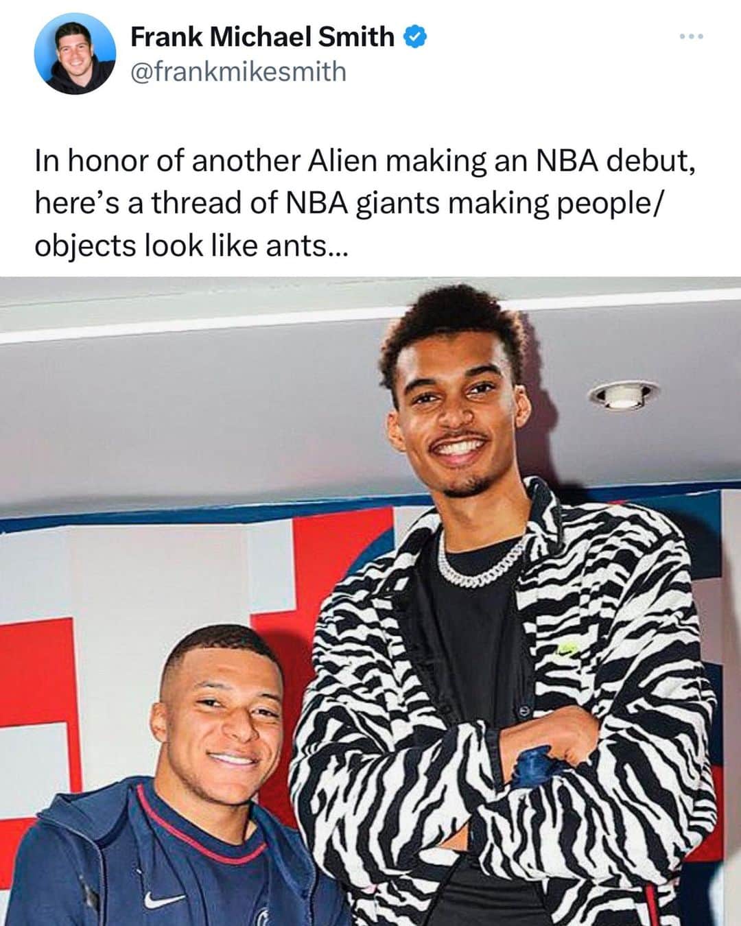 のインスタグラム：「Just a reminder that NBA giants are a different breed 👽🛸 (via @frankmichaelsmith)」