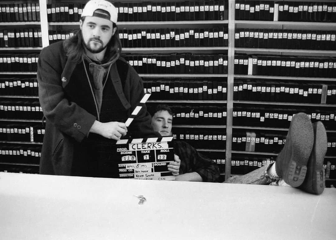 ケヴィン・スミスさんのインスタグラム写真 - (ケヴィン・スミスInstagram)「Yesterday was the 29th anniversary of the theatrical release of my first flick, Clerks! So now, Clerks is older than the entire cast and crew were when we made Clerks. And the flick is leaving it’s 20’s soon: in January, it will be the 30th anniversary of Clerks debuting at the #sundancefilmfestival. Thank you to everyone who has ever, as the kids say, fucked with our l’il black & white movie! On a related note, @originalfunko is releasing @clerksmovie Pops, featuring new versions of old favorites @jayandsilentbob as well as the #funkopop debuts of Dante, Randal and Elias! #KevinSmith #clerks #clerks3」10月21日 4時11分 - thatkevinsmith