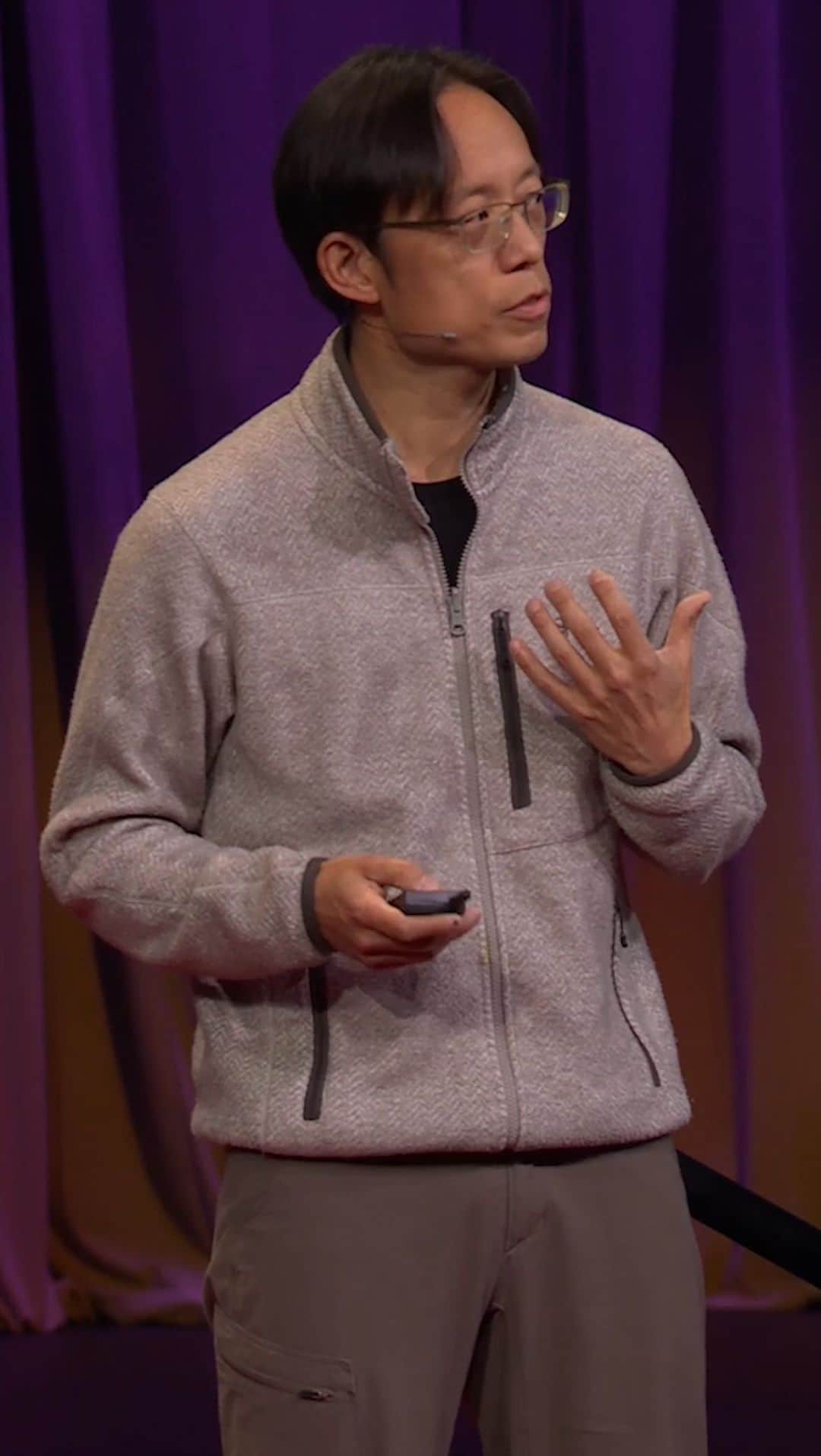 TED Talksのインスタグラム：「Is the metaverse dead? With all of the heightened interest around technologies like generative AI, it’s easy to think that. But it’s not true, says technologist Yat Siu (@ysiu). In fact, he says web3 and the “open metaverse” are only in their infancy and investing in their development has the potential to benefit everyone. In this future-focused TED Talk, he explores how individual digital ownership could change our relationship to everything from data privacy to platforms like the one you’re using right now — and even our relationship to capitalism itself. “All the data that we generate today ... should be paying us an income. And all the other benefits that property rights may bring,” he explains. “That is why web3 is so often described as the internet of ownership. And ownership has always been a key pillar to prosperity.” Visit the link in our bio to learn more.」
