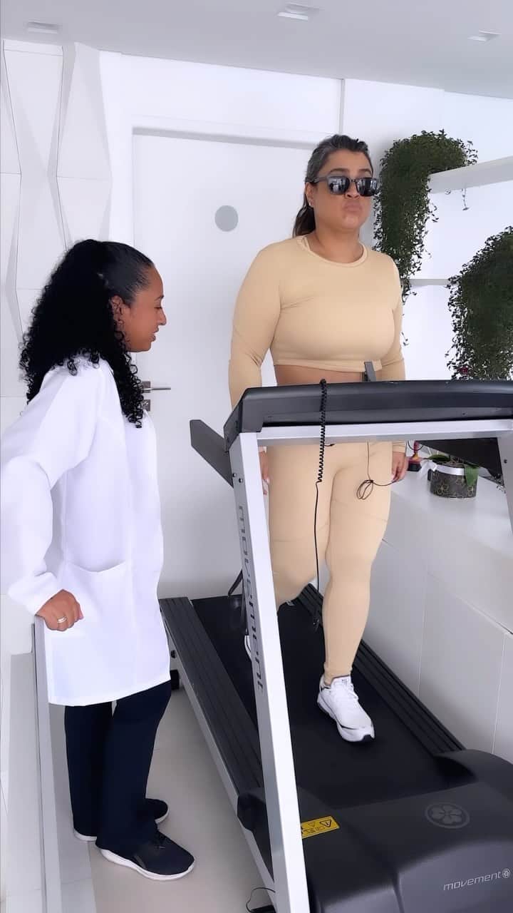 Preta Gilのインスタグラム：「O poder que o exercício físico tem nas nossas vidas é importante! ✨  Estou num processo de reabilitação e sinto a cada dia meu corpo mais forte e saudável! Então bora se mexer? #pretasendopreta」