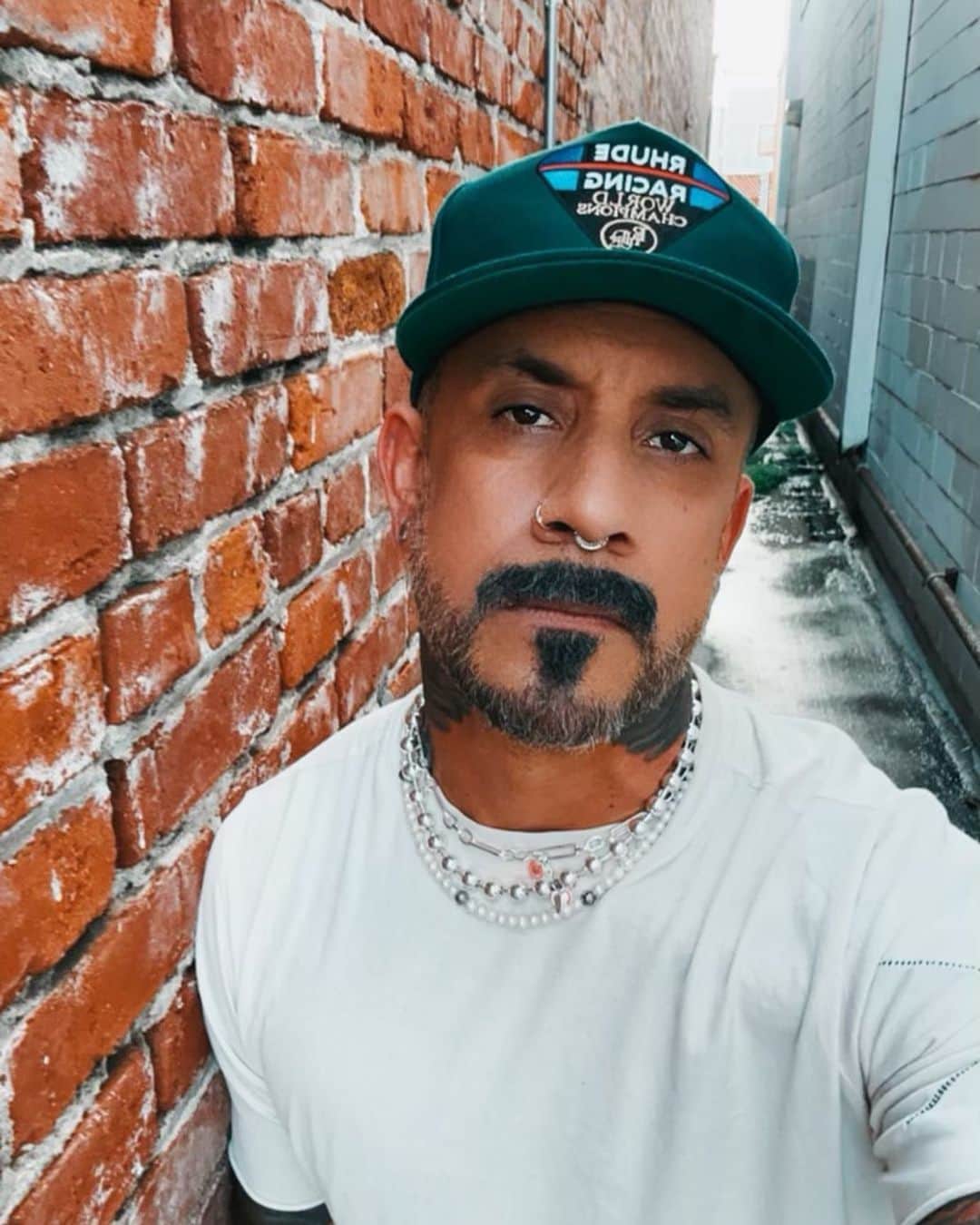 A.J.さんのインスタグラム写真 - (A.J.Instagram)「Up to something….」10月21日 6時21分 - aj_mclean