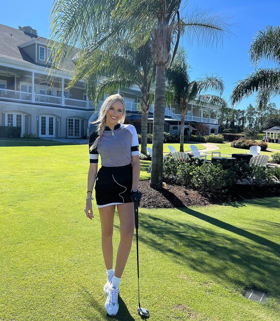 Elise Lobbのインスタグラム：「Florida golf 🌴⛳️ where’s your favorite place to play ?!   Loving my new @pxg outfit from the fall / winter ‘23 collection !!😍  #golf #pxg #pxgtroops #fyp」