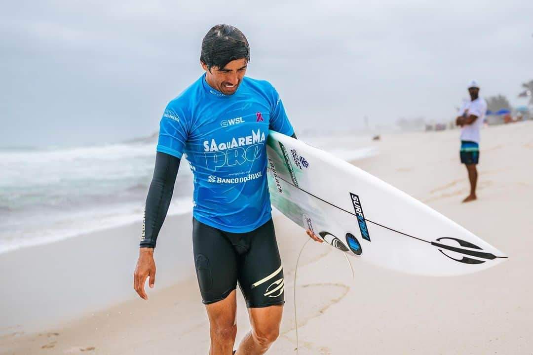 ミグエル・プッポのインスタグラム：「Um dia cheio de emoções🥹 Realmente não foi meu dia vestindo a lycra, condições difíceis e acabei sendo massacrado pelas condições 🫠 Seguimos evoluindo a cada dia e estou cada vez mais perto do nível que quero chegar 🫡  Foi incrível ver meu irmão entregar seu melhor sob tanta pressão e conquistar sua vaga para elite novamente💙 Obrigado a todos que estavam na torcida e agradeço a Deus também por tanta alegria 🙏 Amanhã tem mais 👊 @samuel_pupo @jeane_pupo @wagnerpupo @dominikpupo   📸: @thiagodiz    @danielsmorigo」