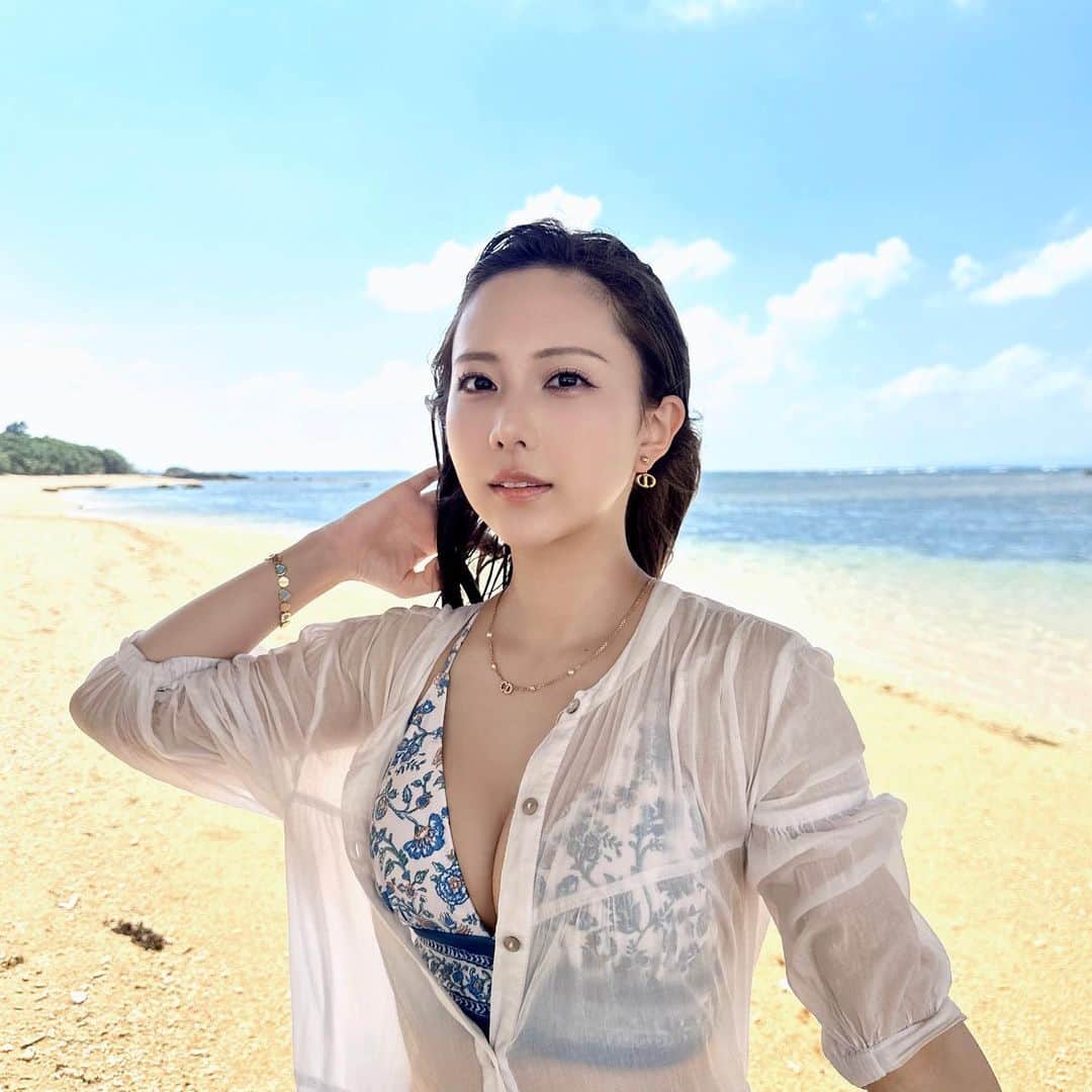 きりたんぽさんのインスタグラム写真 - (きりたんぽInstagram)「今年最後の夏🐬🌴🌺」10月21日 18時32分 - kiritampopopo