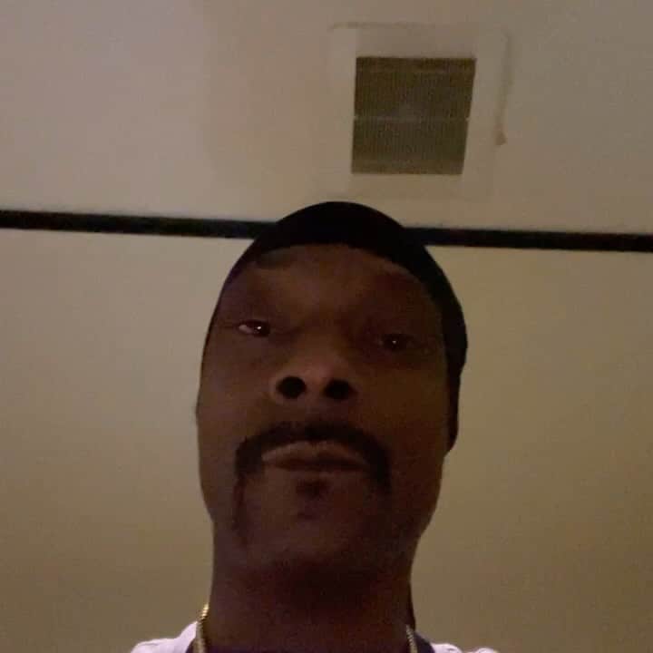 スヌープ・ドッグのインスタグラム：「Thank u god bless good night 💤」