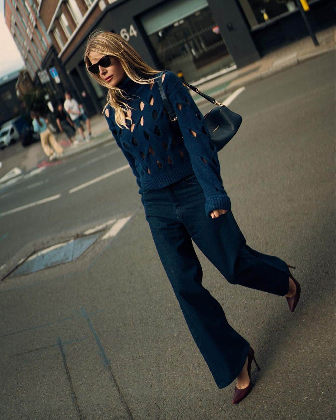 Alessia Marcuzziのインスタグラム：「💙」