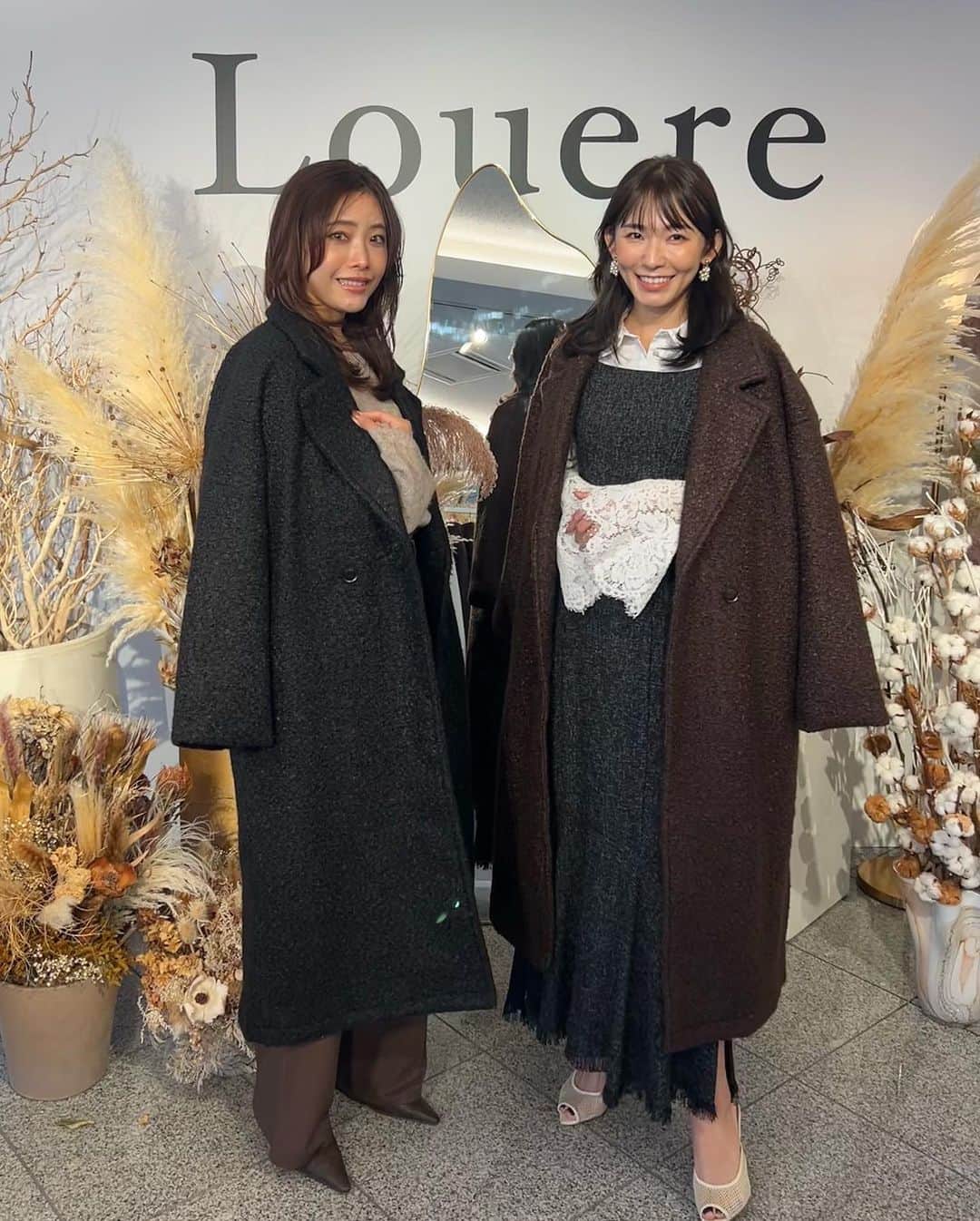 shizuka.watanabeさんのインスタグラム写真 - (shizuka.watanabeInstagram)「＠louere.official の23AW Exhibition  AWの展示会へ行ってきました♪ Louereらしい大人かわいいお洋服がたくさんあったよー!!!  私が着ているワンピースも @louere.official  マーメイドワンピースなんだけど、スリットが入ってるから足捌きも良さげ♪  3枚目のコートも羽織ったらとても軽くてびっくりしたよ💗  #Louere #ルエレ　#きれいめコーデ #きれいめカジュアル #きれいめファッション #大人コーデ #大人カジュアル #30代ファッション #30代コーデ #30代 #162cm」10月21日 17時11分 - shizuka.watanabe