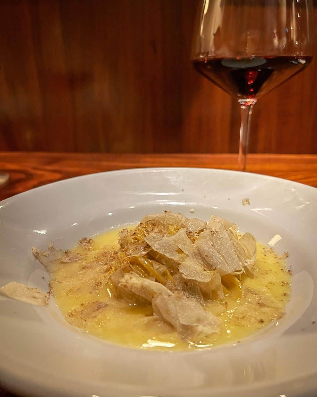 𝑵𝑶𝑹𝑰𝑲𝑶さんのインスタグラム写真 - (𝑵𝑶𝑹𝑰𝑲𝑶Instagram)「. Ciao tartufo bianco🤤🥂♥︎  今年も大好きな場所で♡  何度も聞きたくなる ワインの説明🤣  いっつも丁寧な見送り方🥹  grazie di cuore🙏🇮🇹💞」10月21日 17時13分 - norip_ppz