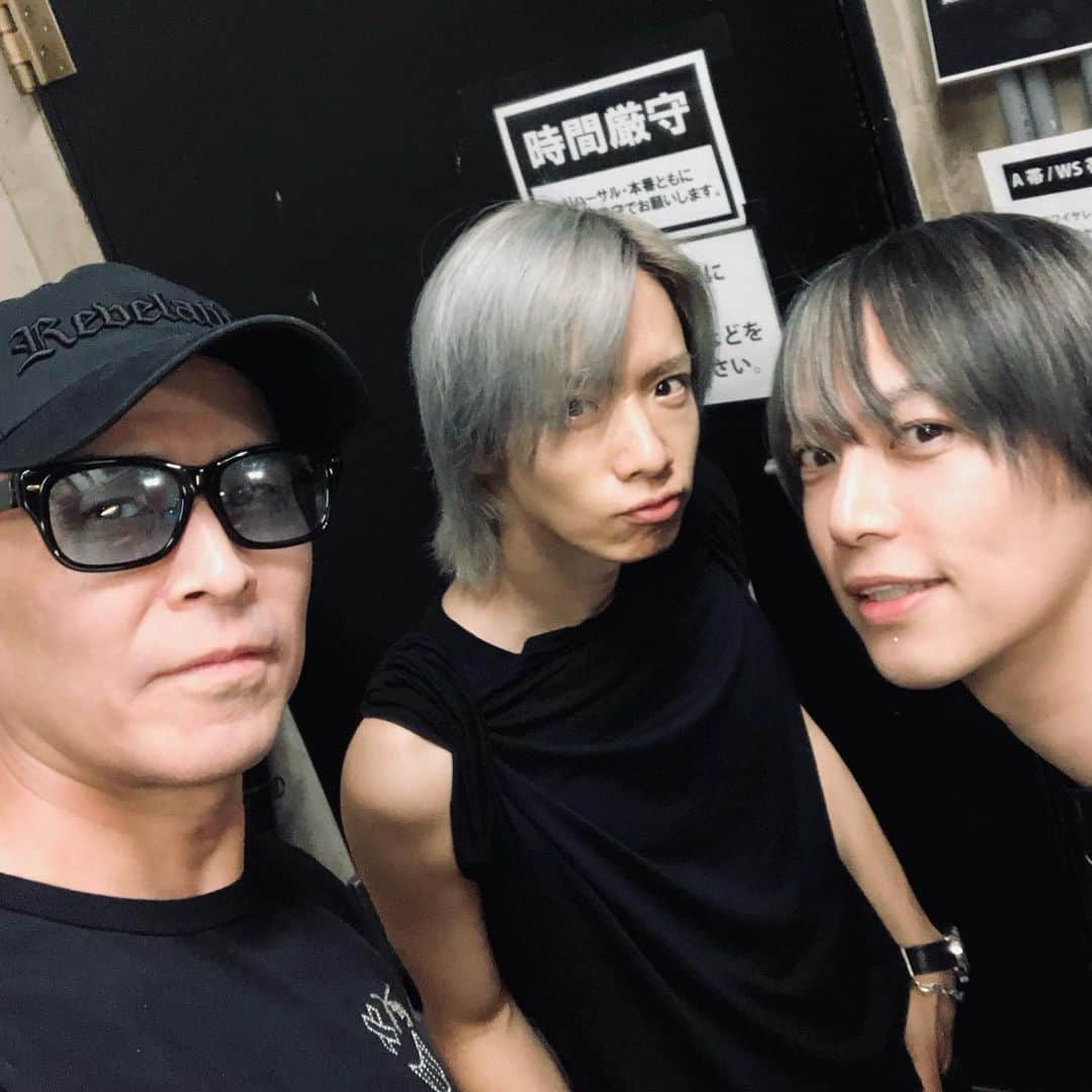 宮上元克さんのインスタグラム写真 - (宮上元克Instagram)「本日はAKi Tour「NO BORDER」 ラス前@名古屋 vs武瑠 そしてHIROTOが友情出演🔥 #AKi #武瑠 #hiroto」10月21日 17時37分 - motokatsu_dr