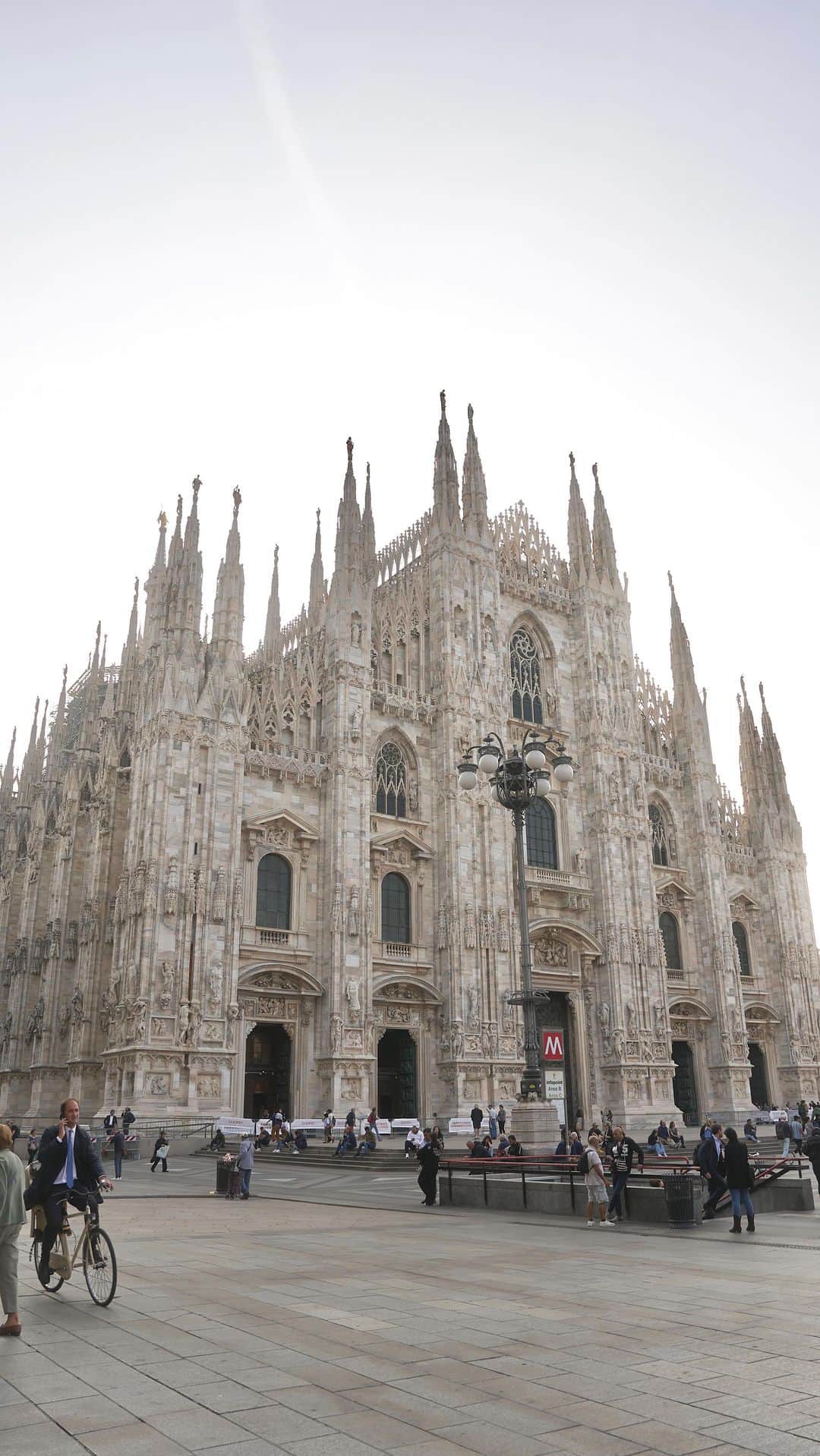 のインスタグラム：「Milano🇮🇹🤍 #italy #italia #Milano #ミラノ #イタリア旅行」