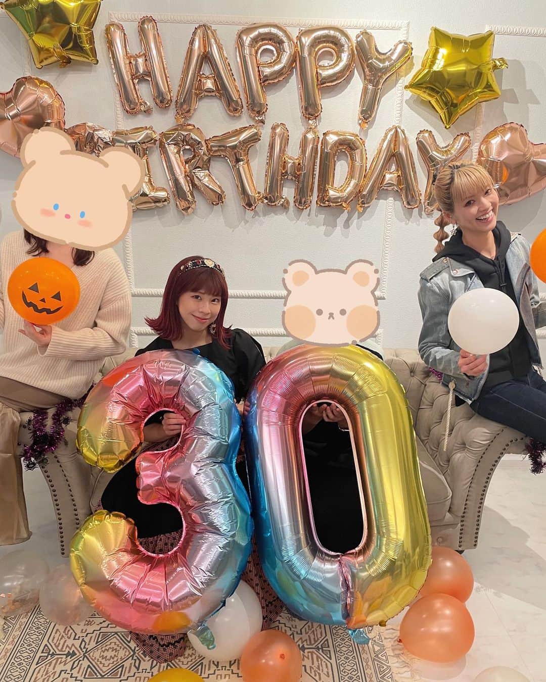 のインスタグラム：「【🎂】 記念すべき30歳の誕生日は 大好きな人とワイワイ過ごしたかったので 皆のお陰で夢が叶ったーーーー!!!!! 1次会、2次会で沢山話したりゲームしたり とっても楽しかったです🥰🥰🥰🥰 ・ ・ @m1eeeee.y  @a.ami_idolhouse  @tsunodaaoi_idolhouse  @kamiyarena_idolhouse  @yuzurihaai_idolhouse  @masunagamidori_idolhouse  @tumagakireisugiru」