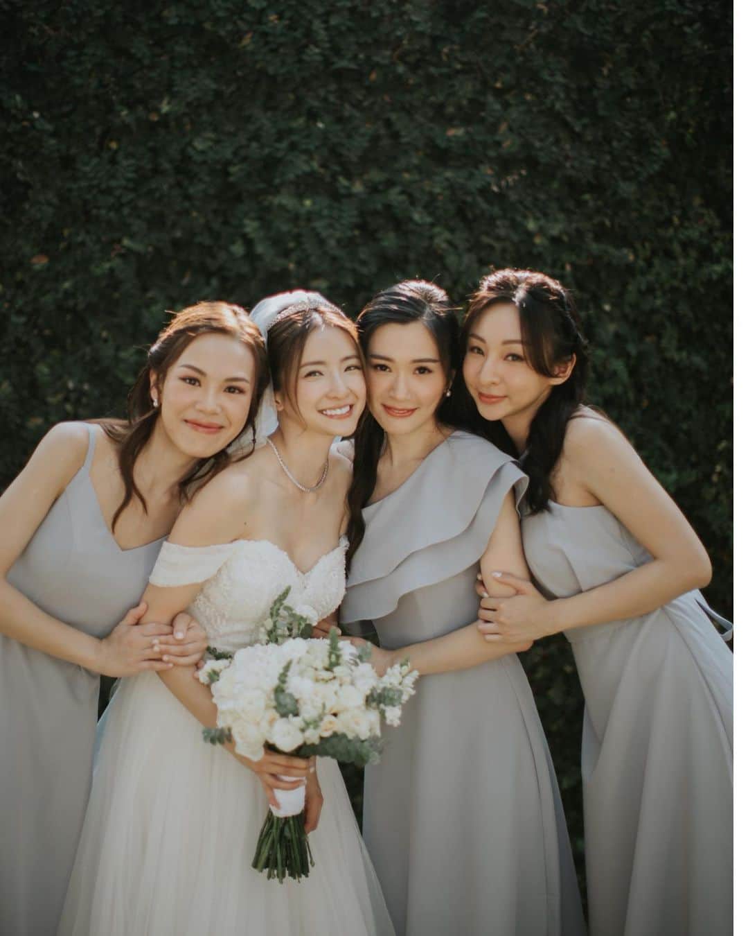 Giann Chanのインスタグラム：「#Teambride 💫  1 sagittarius + 2 Libras = Best bridemaids  I have known these girls for over 10 years, and we've never argued because they are kind, funny, and beautiful at heart. I'm grateful they've been with me through the ups and downs of the past. Here's to 10,12,14 years of friendship and the promise of many more to come! Bridesmaids brushed by @florencia.fanny   #Bridesmaid #bff #Uluwatu #Bali #girlsgirlsgirls #weddinginspiration」