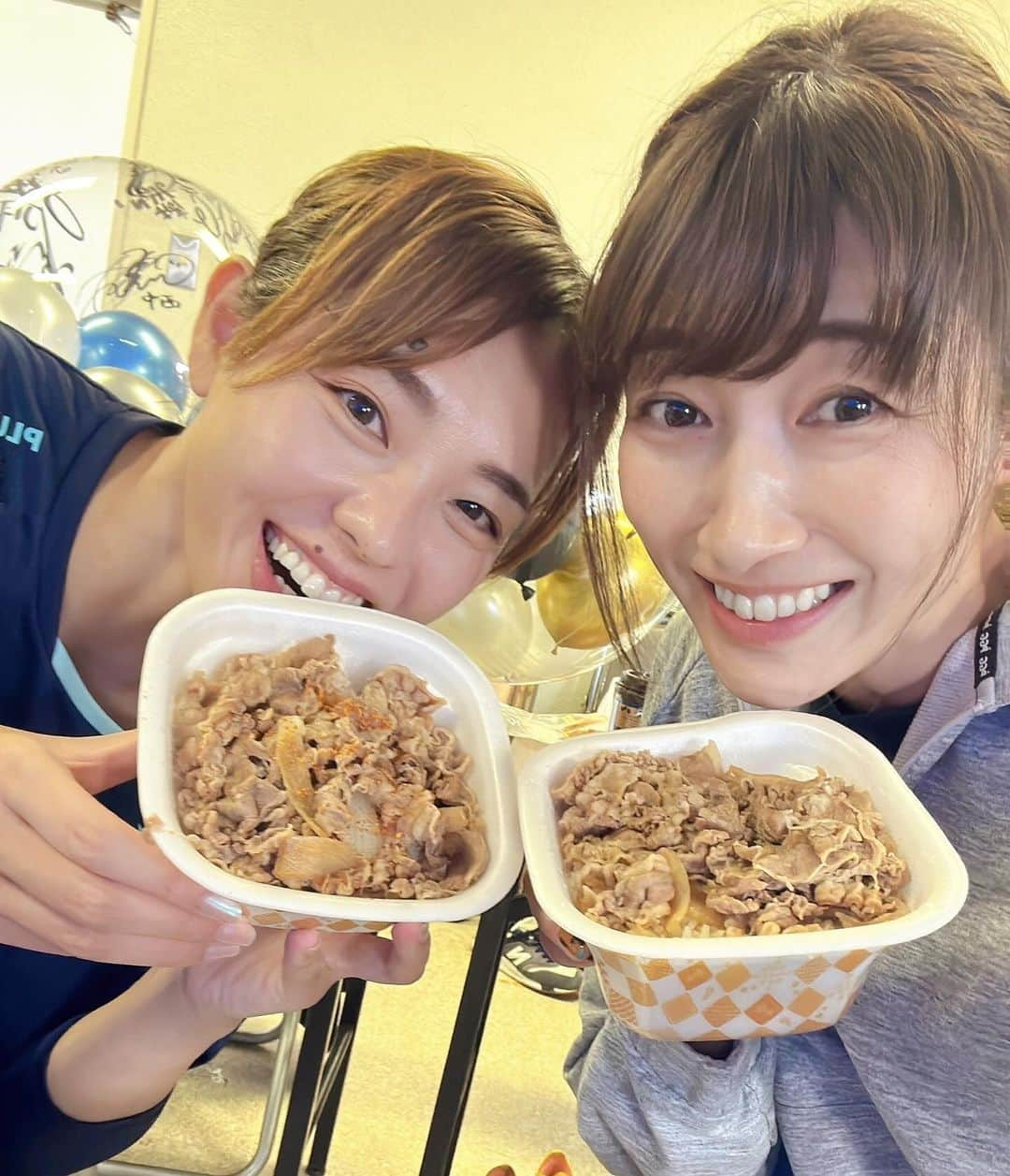 狩野舞子さんのインスタグラム写真 - (狩野舞子Instagram)「・ 今日のイベントの昼食はもちろんすき家😍👍 美味しかったー！！！ ・ #鹿児島  #種子島 #種子島bigvision  #すき家」10月21日 17時55分 - kanochan715