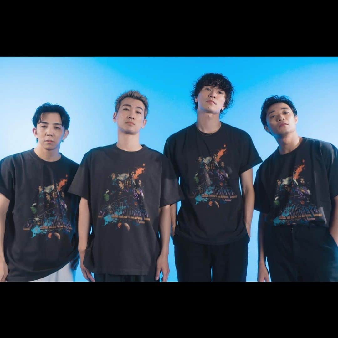 s**t kingzのインスタグラム：「【🛍Goods】  WAYP MUSIC @waypmusic Exclusive s**t kingz BUDOKAN Premium T-shirts  メンバー着用画像 到着✨  ※着用サイズ: すべてXL  会場での販売とともに、受注販売も実施します‼️  📍受注販売 お申込み期間 　10月25日(水) 15:30〜 10月31日(火) 23:59  ※12月上旬〜中旬発送予定  その他のグッズ情報など詳細は👇 https://15th-stkgz.com/news/356  #シッキン #シッキン武道館 #シットキングス #stkgz」